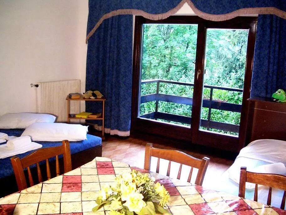 Apartment Villa — Pool — Lake Idro Vesta Italy